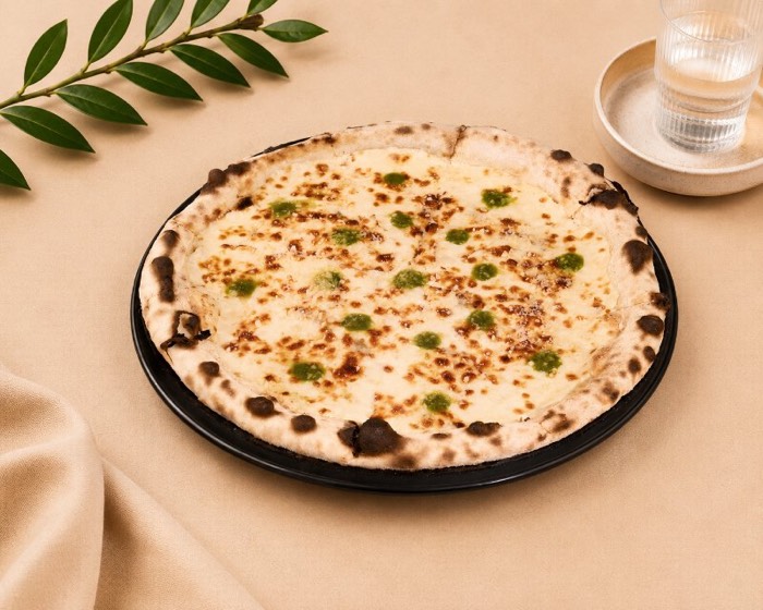 Dört Peynirli Pizza