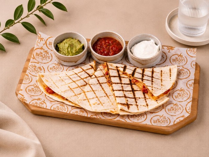 Tavuklu Quasedillas