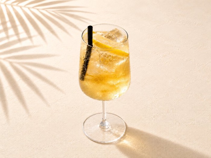 Limoncello Spritz
